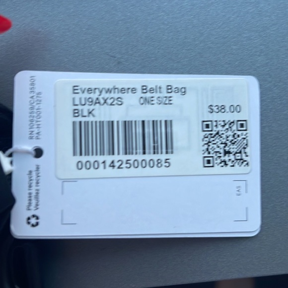 BRAND NEW W TAGS: everywhere belt bag 1L - Picture 4 of 5